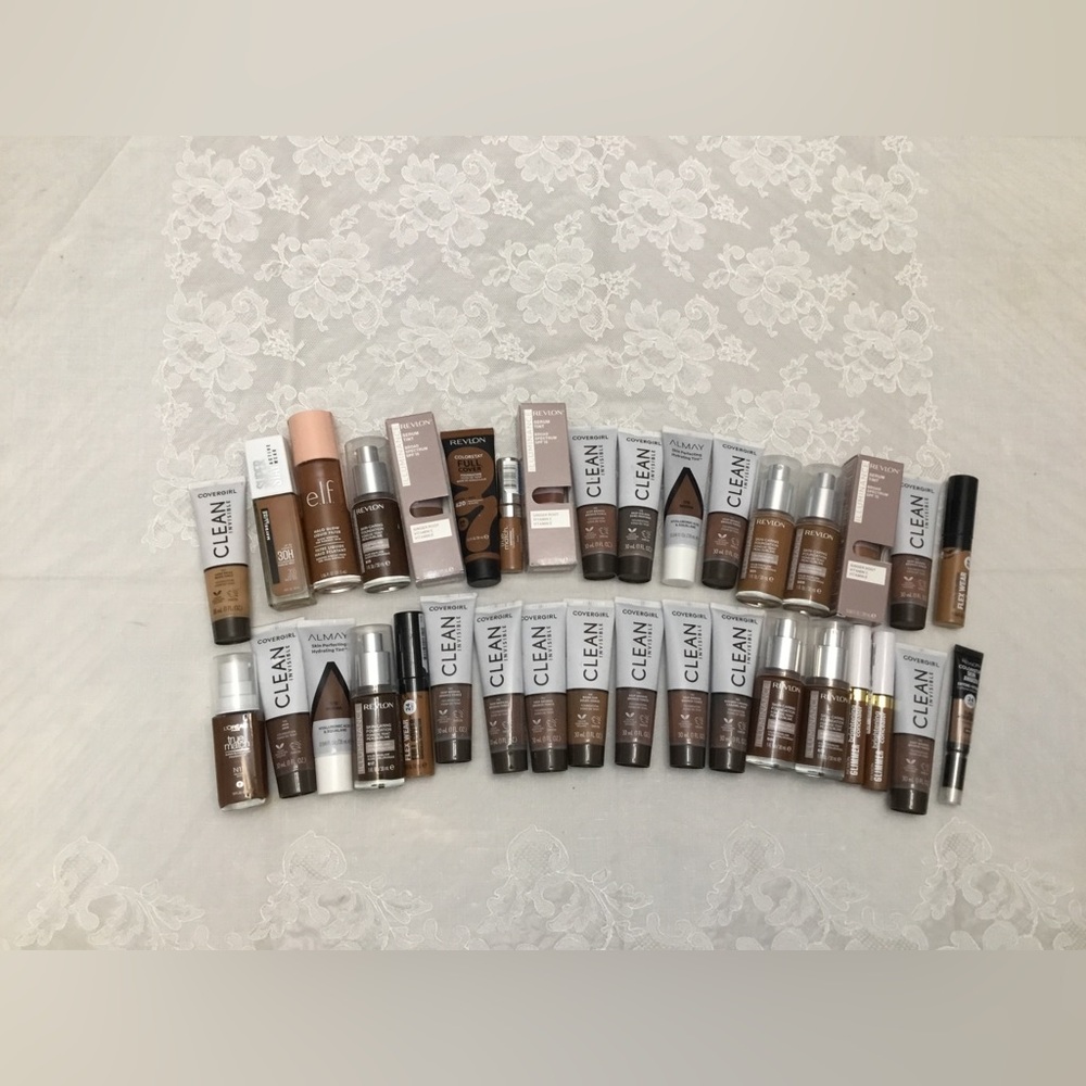 Assorted Foundation and Concealer Collection - Picture 2 of 5